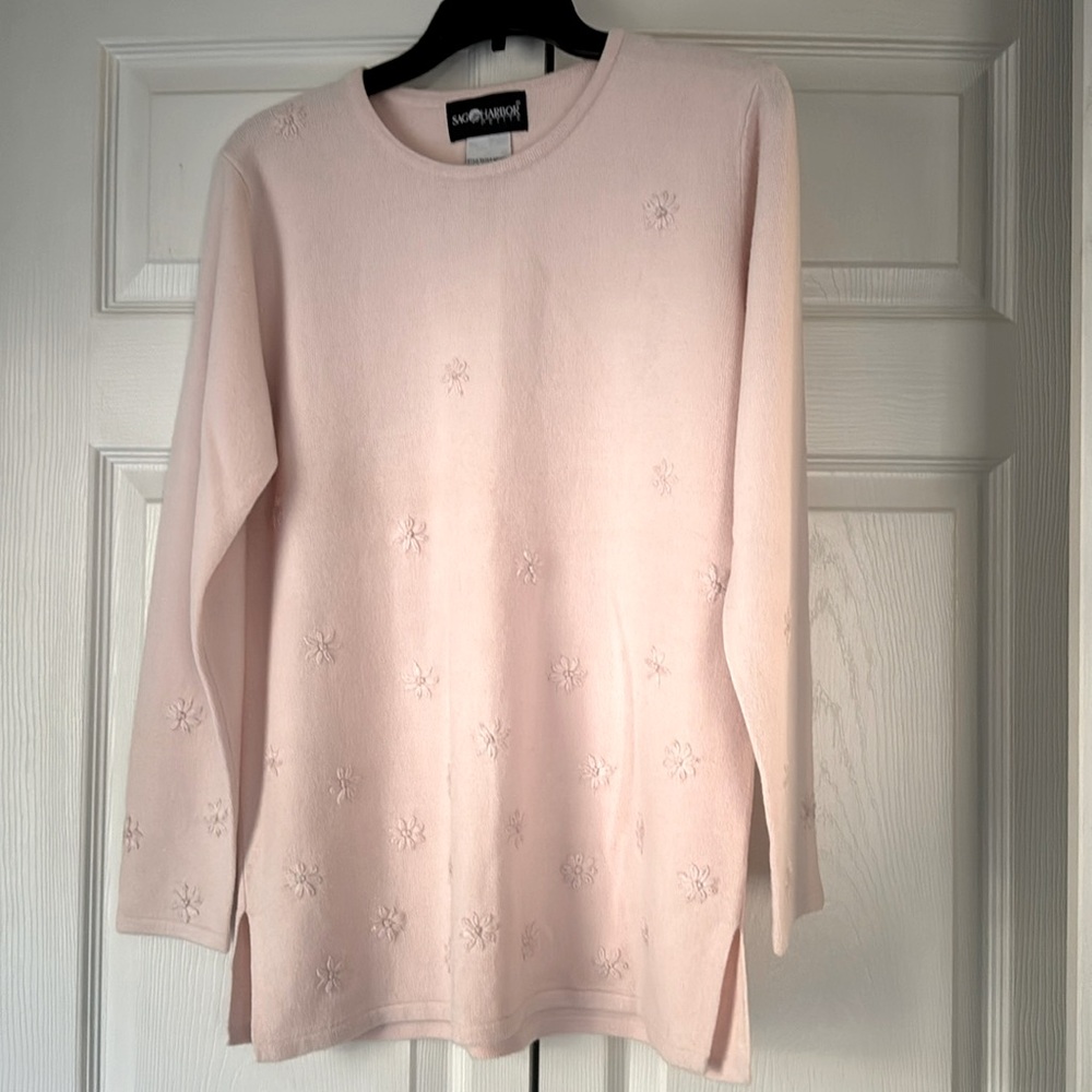 Woman’s Sag Harbor pink Sweater
